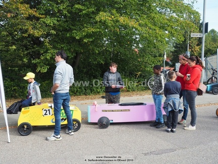 4. Seifenkistenrennen in Ossweil 09