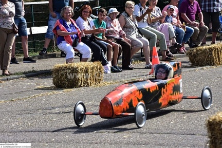 3. Seifenkistenrennen in Ossweil 01