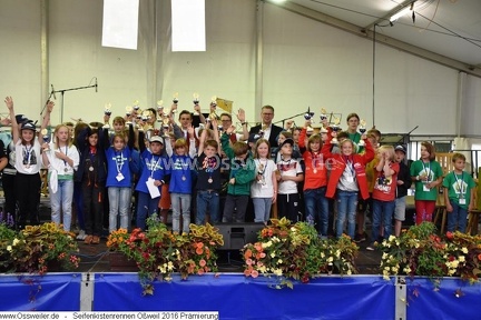 Seifenkistenrennen Ossweil 2016 Praemierung018
